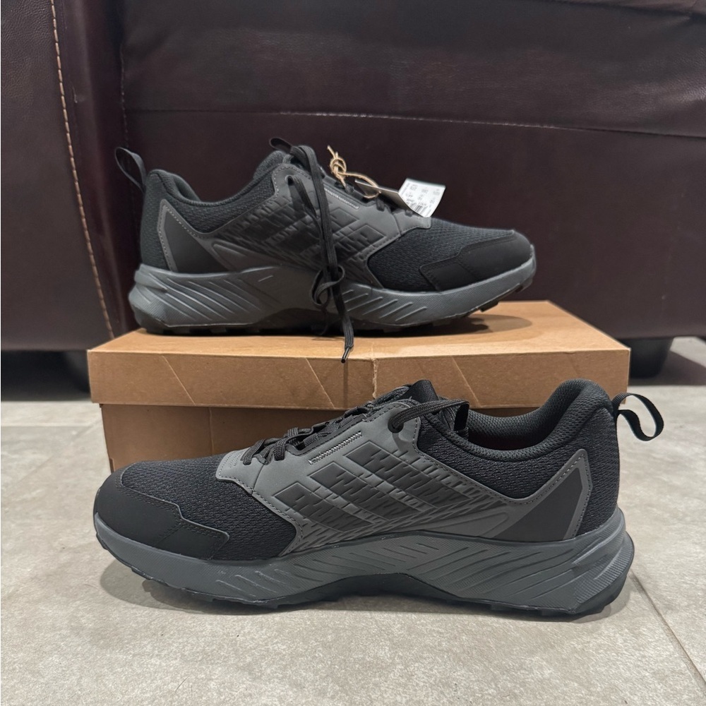 Size 10.5 - Adidas Tracefinder Trail Black Grey - Picture 2 of 7